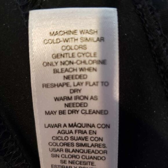 Chicos Womens Pants So Slimming Stretch Knit Rayon Size 1.5 US 10 Black - Picture 7 of 8